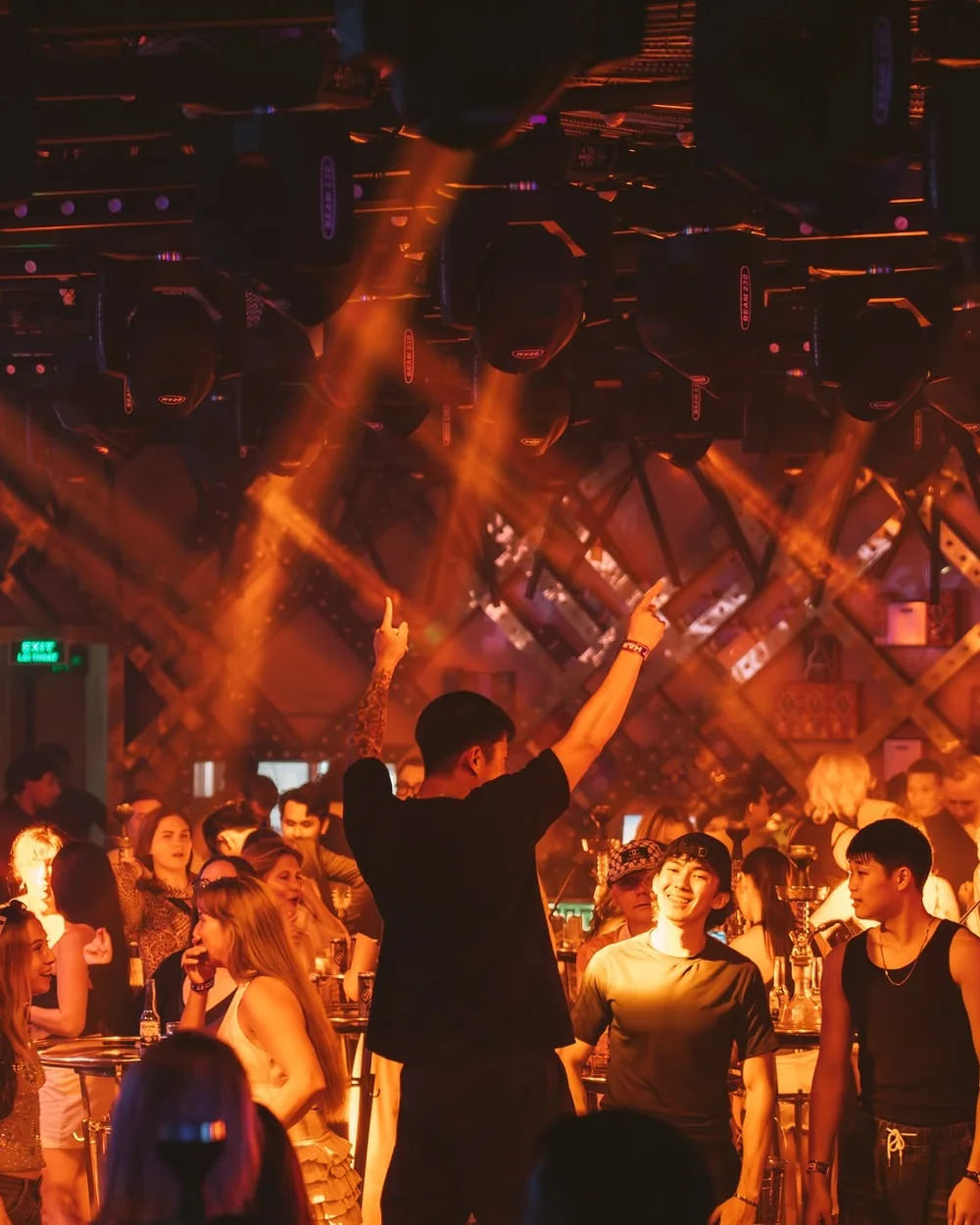 HK Club Nha Trang — Không gian